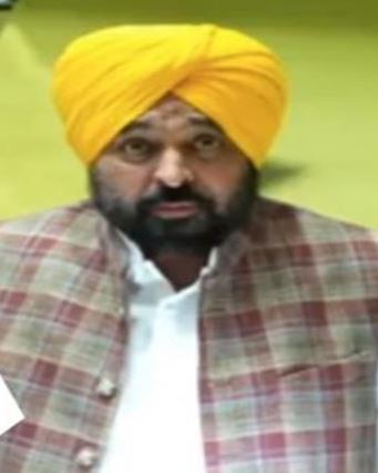 पंजाब कैबिनेट के 2 मंत्रियों के खिलाफ FIR दर्ज होने पर CM Mann का बड़ा बयान