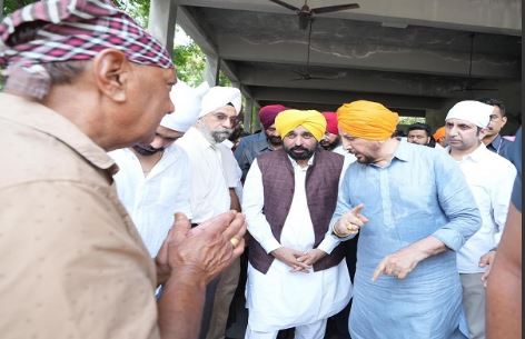 गायक गुरदास मान के भाई की अंतिम विदाई में पहुंचे CM मान व राजा वड़िंग सहित कई हस्तियां